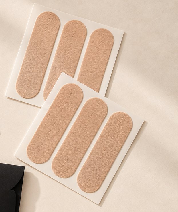 Vellen met pre-cut strips van Face Tape